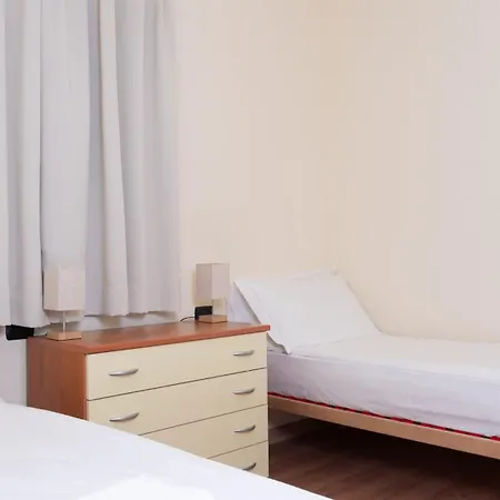 Milano 27 Apartman *