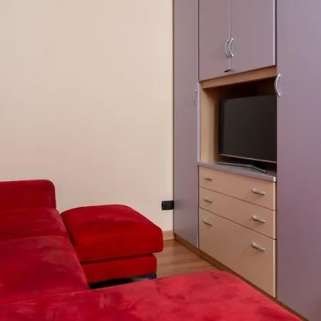 Milano 27 アパート ボルミオ